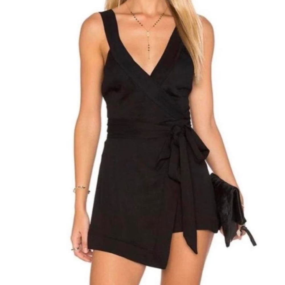 Chic Karina Grimaldi Black Romper